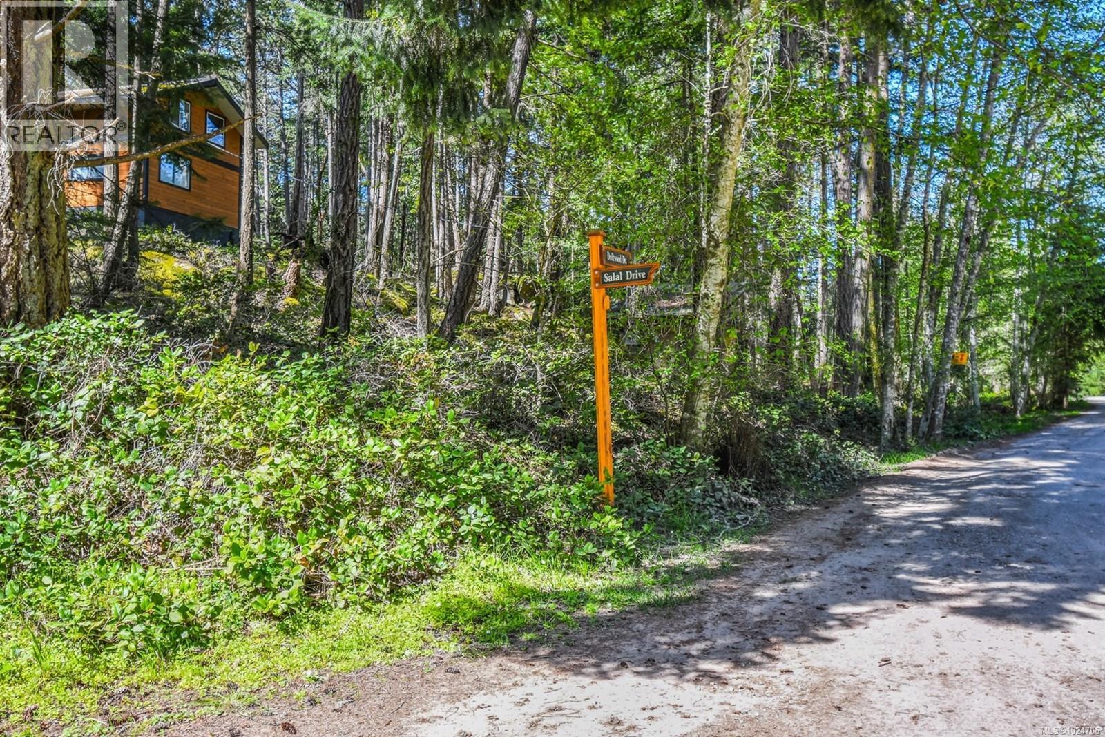 919 Salal Dr, Mudge Island, British Columbia  A1A 1A1 - Photo 43 - 1024706