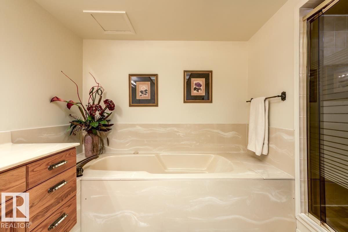 #1403 11503 100 Av Nw, Edmonton, Alberta T5K 2K7 - Photo 39 - E4471523