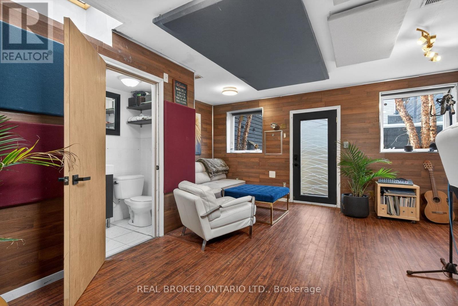 143 Parkmount Road, Toronto, Ontario  M4J 4V3 - Photo 34 - E12730698