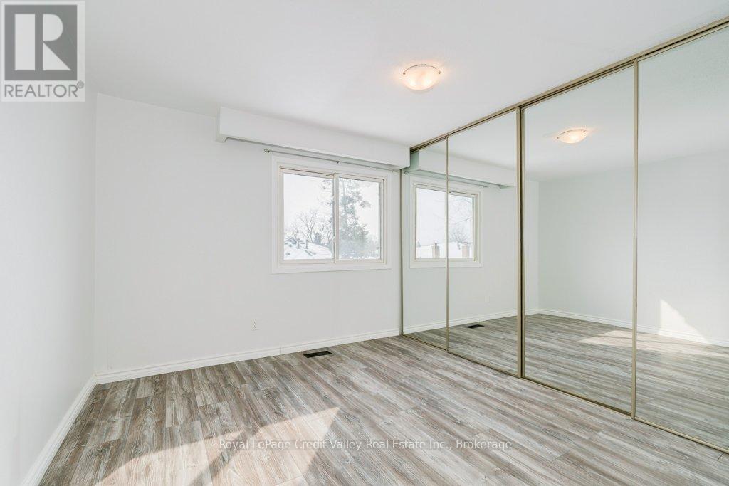 376 Hansen Road N, Brampton, Ontario  L6V 3P7 - Photo 13 - W12740692