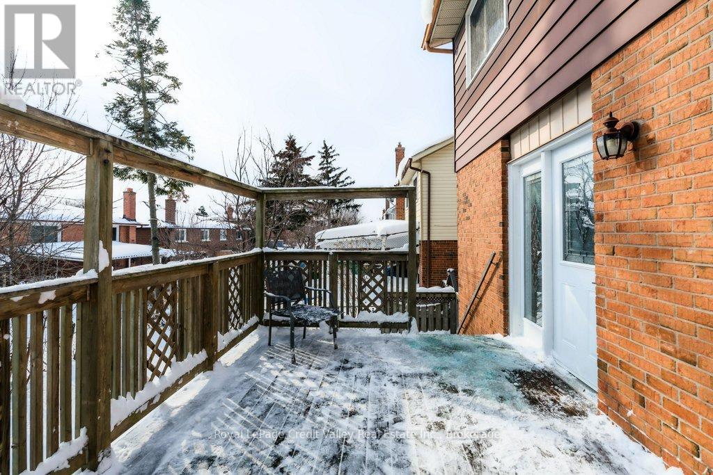 376 Hansen Road N, Brampton, Ontario  L6V 3P7 - Photo 47 - W12740692