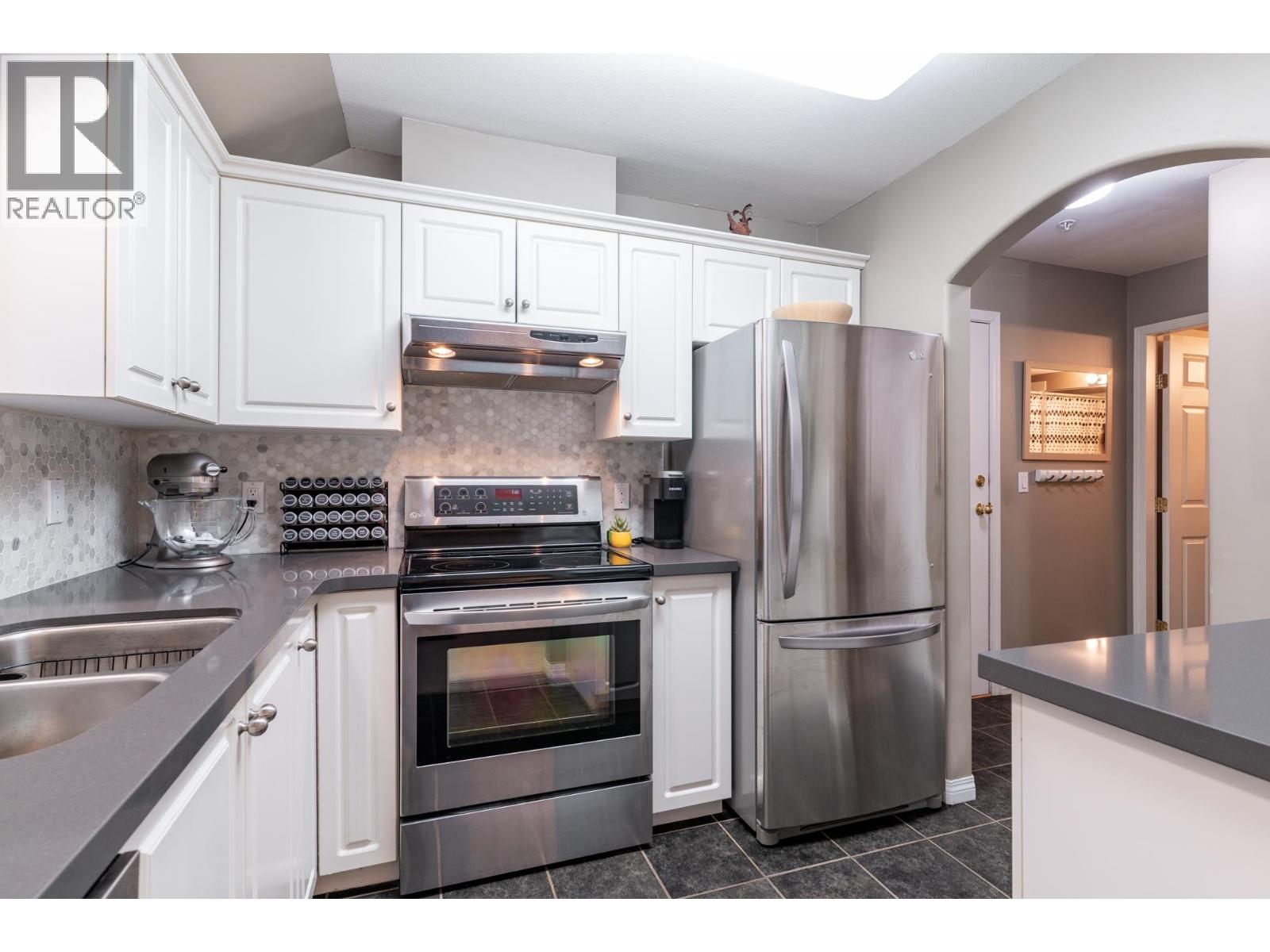 301 3128 Flint Street, Coquitlam, British Columbia  V3B 4J1 - Photo 10 - R3084358