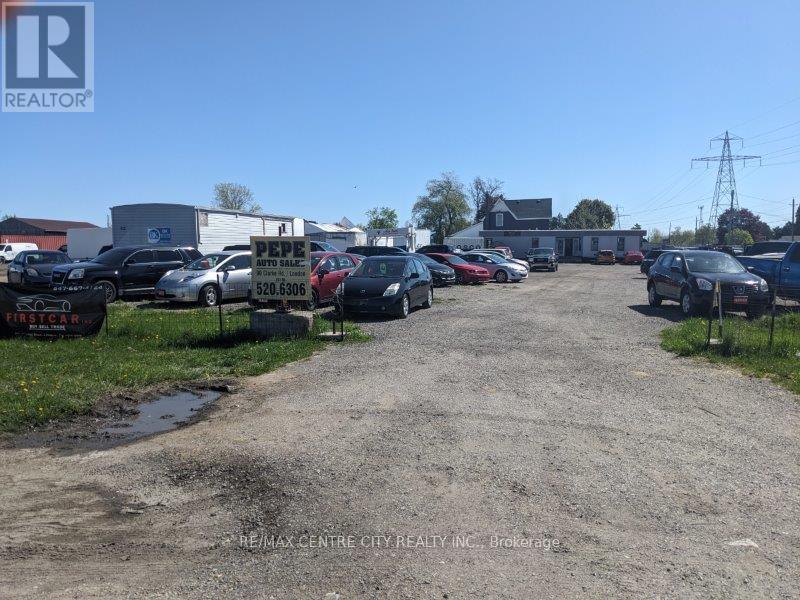 90 Clarke Road, London East, Ontario  N5W 5M9 - Photo 2 - X12740704