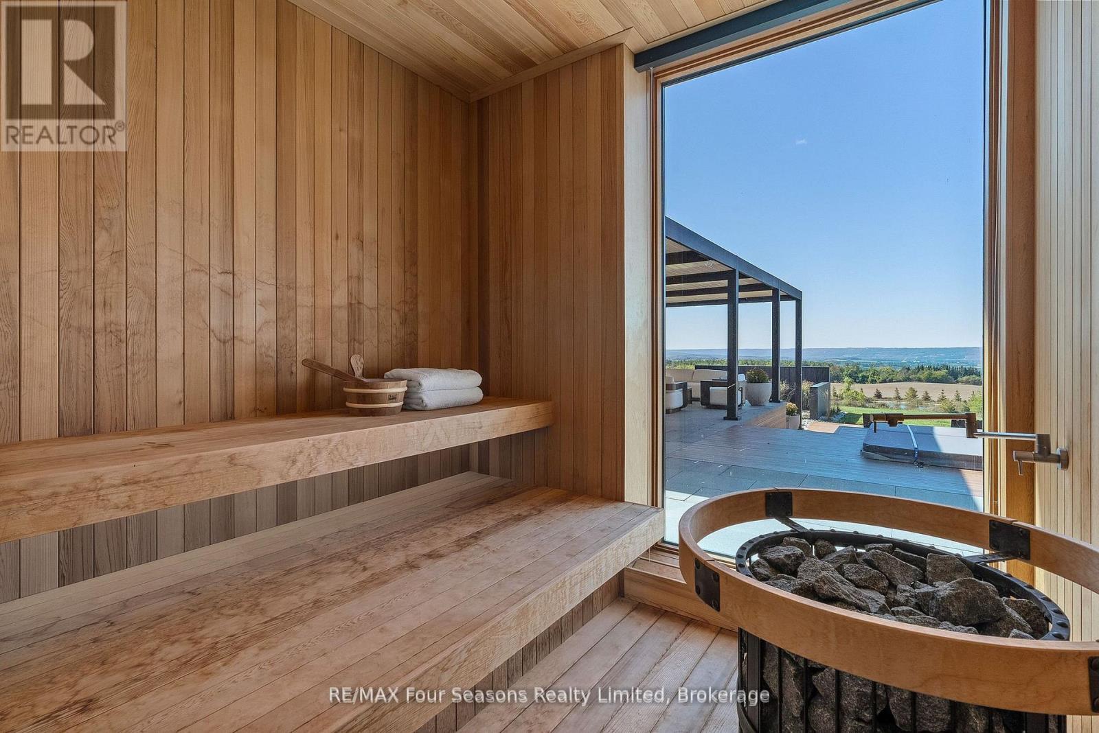 728529 21st Side Road, Blue Mountains, Ontario  N0H 1J0 - Photo 35 - X12740788