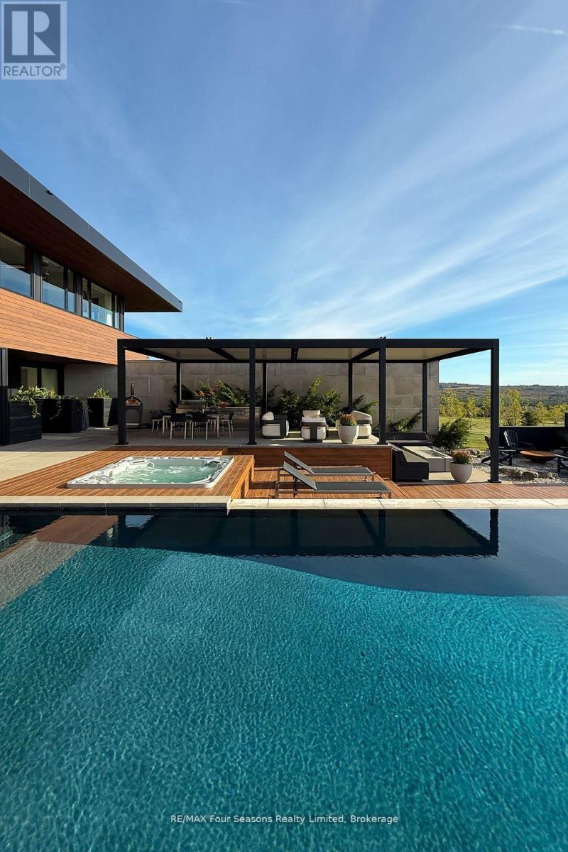 728529 21st Side Road, Blue Mountains, Ontario  N0H 1J0 - Photo 41 - X12740788