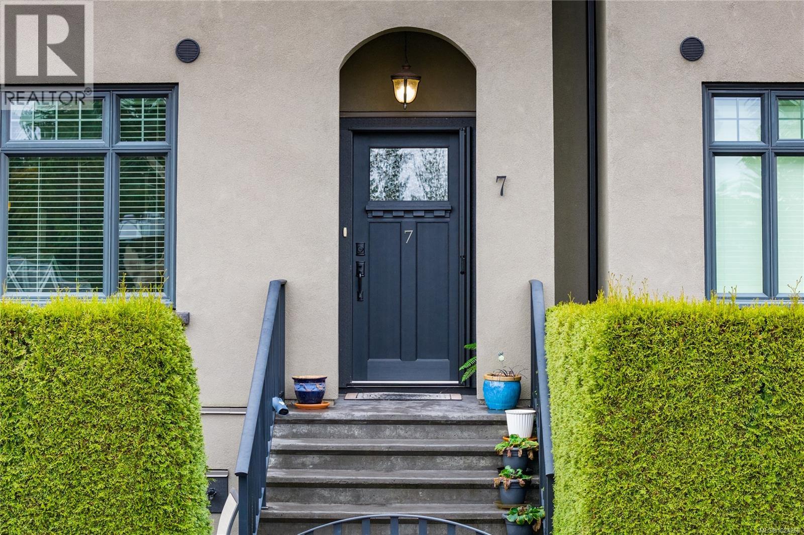 7 237 Second Ave W, Qualicum Beach, British Columbia V9K 2S5 - Photo 32 - 1024268