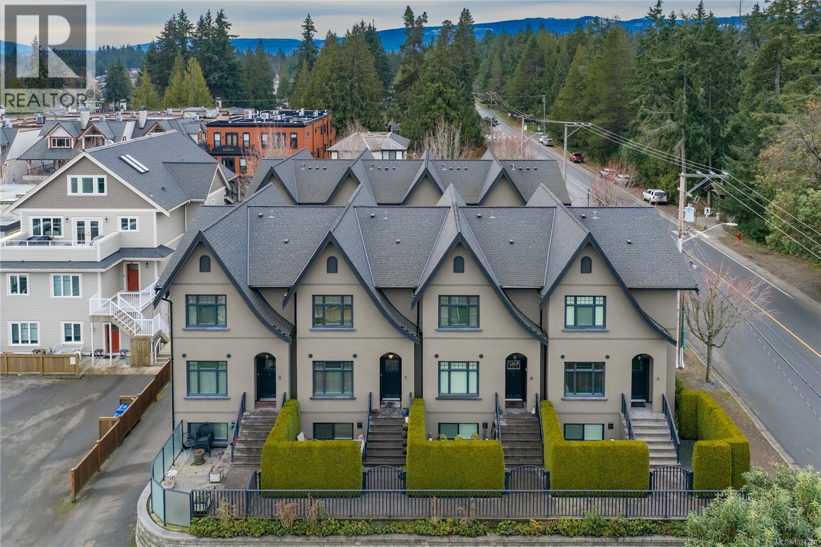 7 237 Second Ave W, Qualicum Beach, British Columbia V9K 2S5 - Photo 37 - 1024268