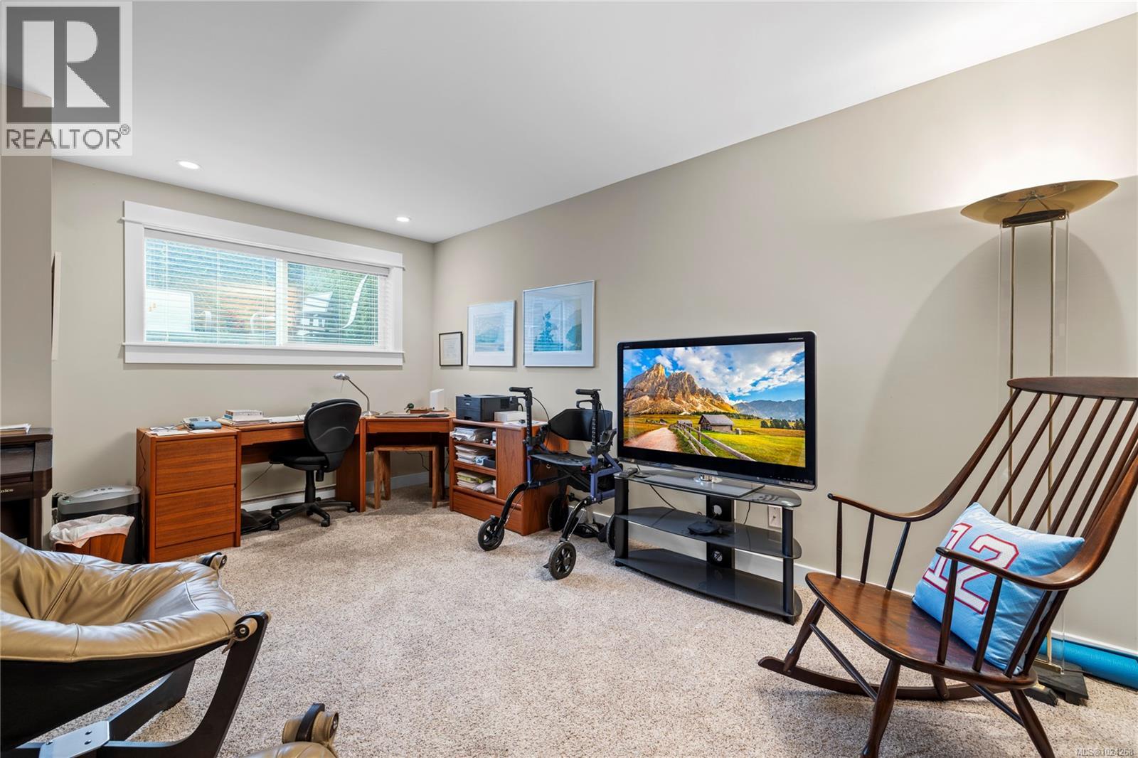 7 237 Second Ave W, Qualicum Beach, British Columbia V9K 2S5 - Photo 8 - 1024268