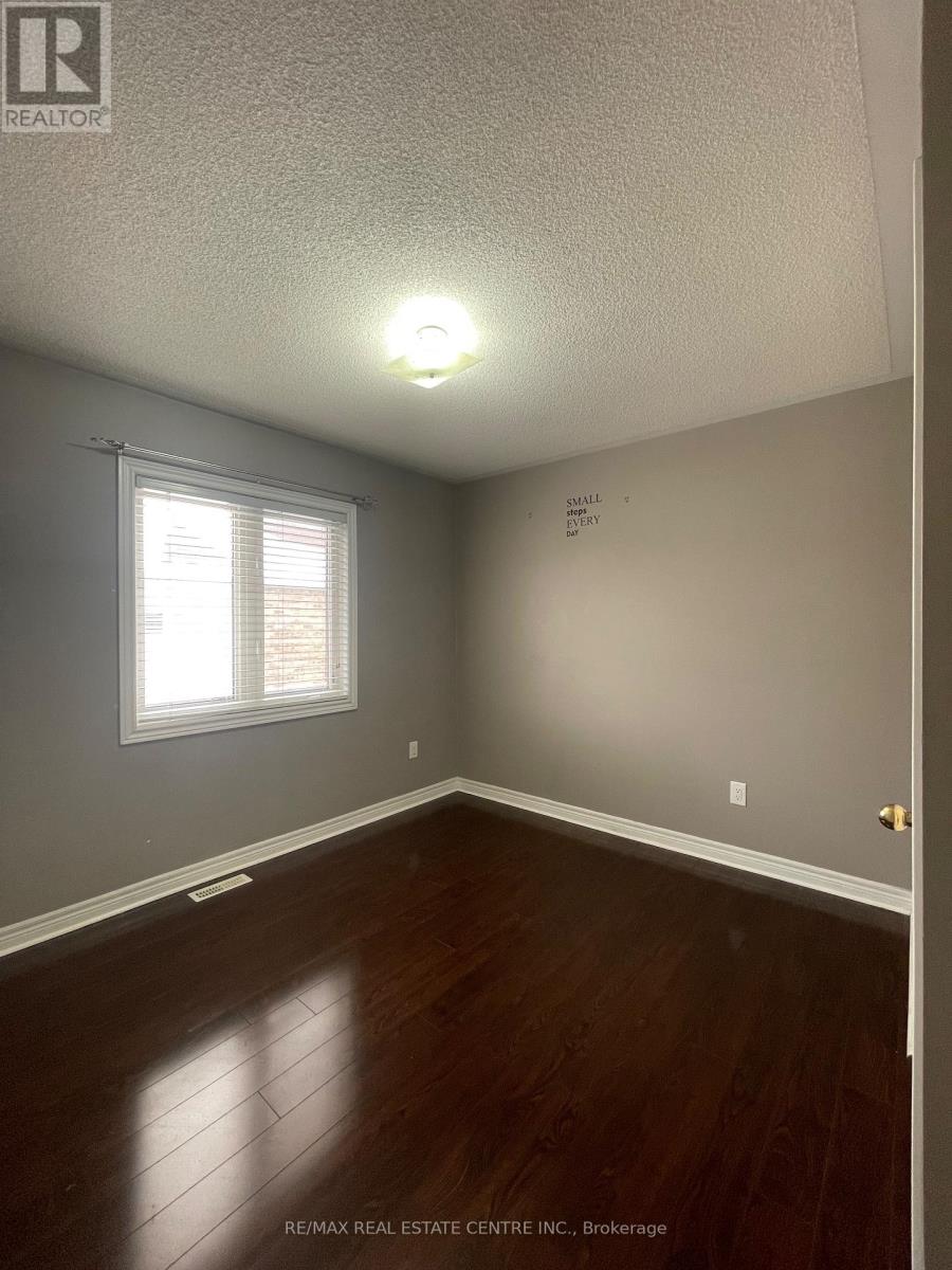 11 Berryfield Way, Brampton, Ontario  L6R 0Y2 - Photo 32 - W12739014