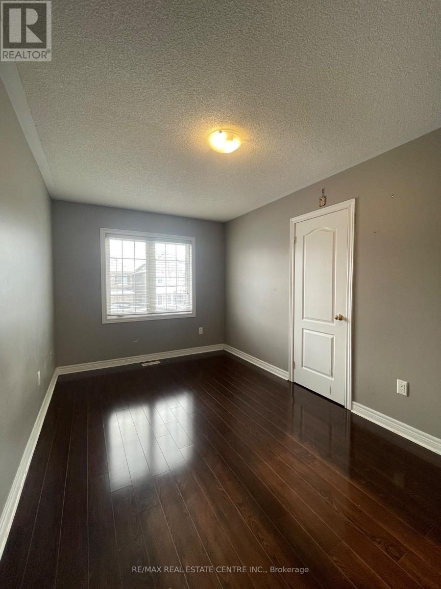 11 Berryfield Way, Brampton, Ontario  L6R 0Y2 - Photo 27 - W12739014