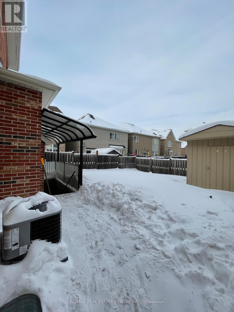 11 Berryfield Way, Brampton, Ontario  L6R 0Y2 - Photo 35 - W12739014