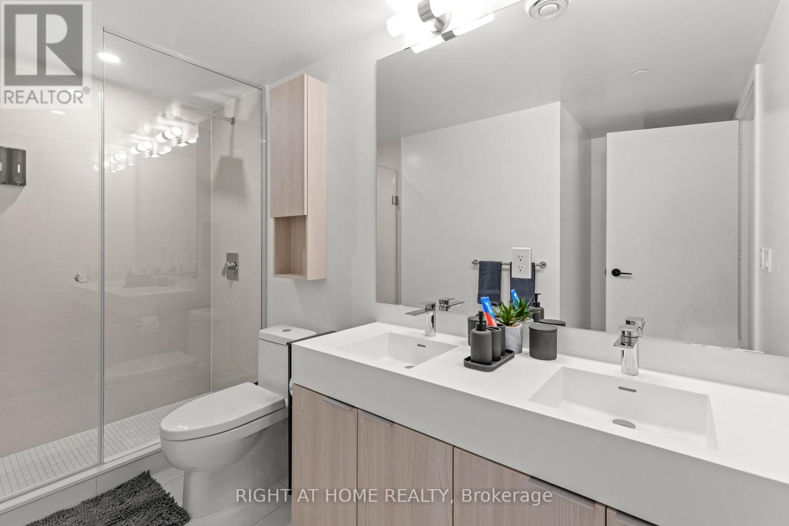 S126 - 180 Mill Street, Toronto, Ontario  M5A 0V7 - Photo 12 - C12740716