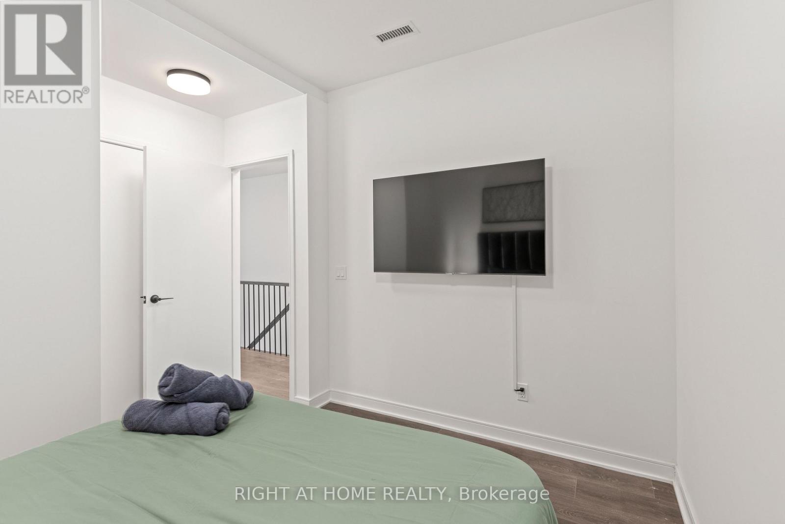 S126 - 180 Mill Street, Toronto, Ontario  M5A 0V7 - Photo 17 - C12740716