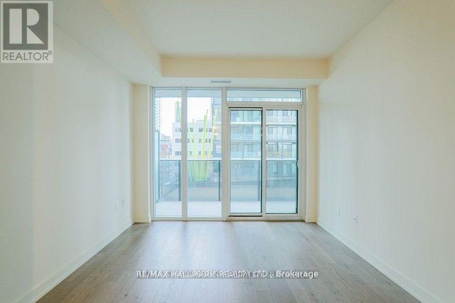 902 - 330 Richmond Street W, Toronto, Ontario  M5V 1X2 - Photo 8 - C12740728