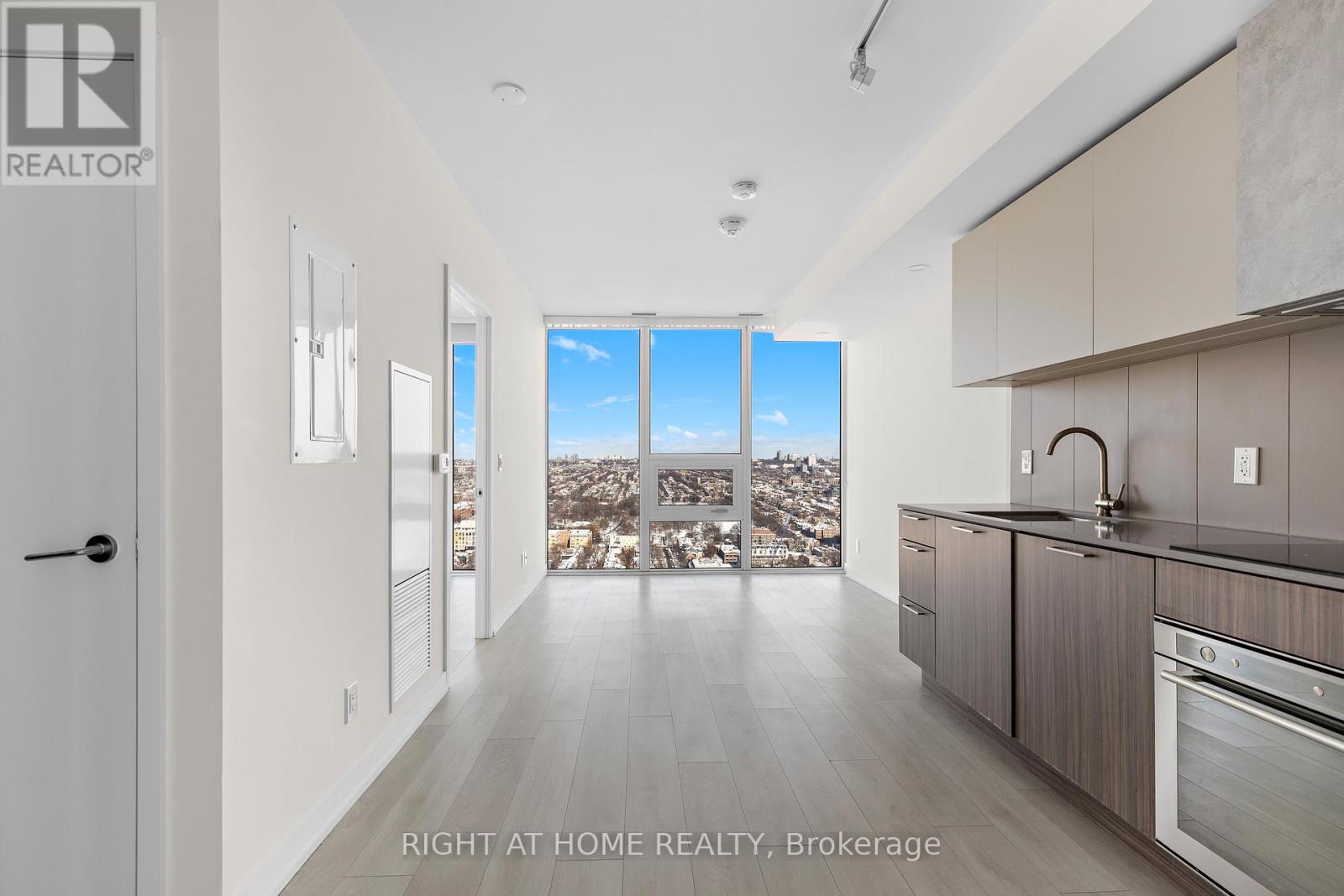 Ph18 - 19 Western Battery Road, Toronto, Ontario  M6K 3S4 - Photo 5 - C12740730