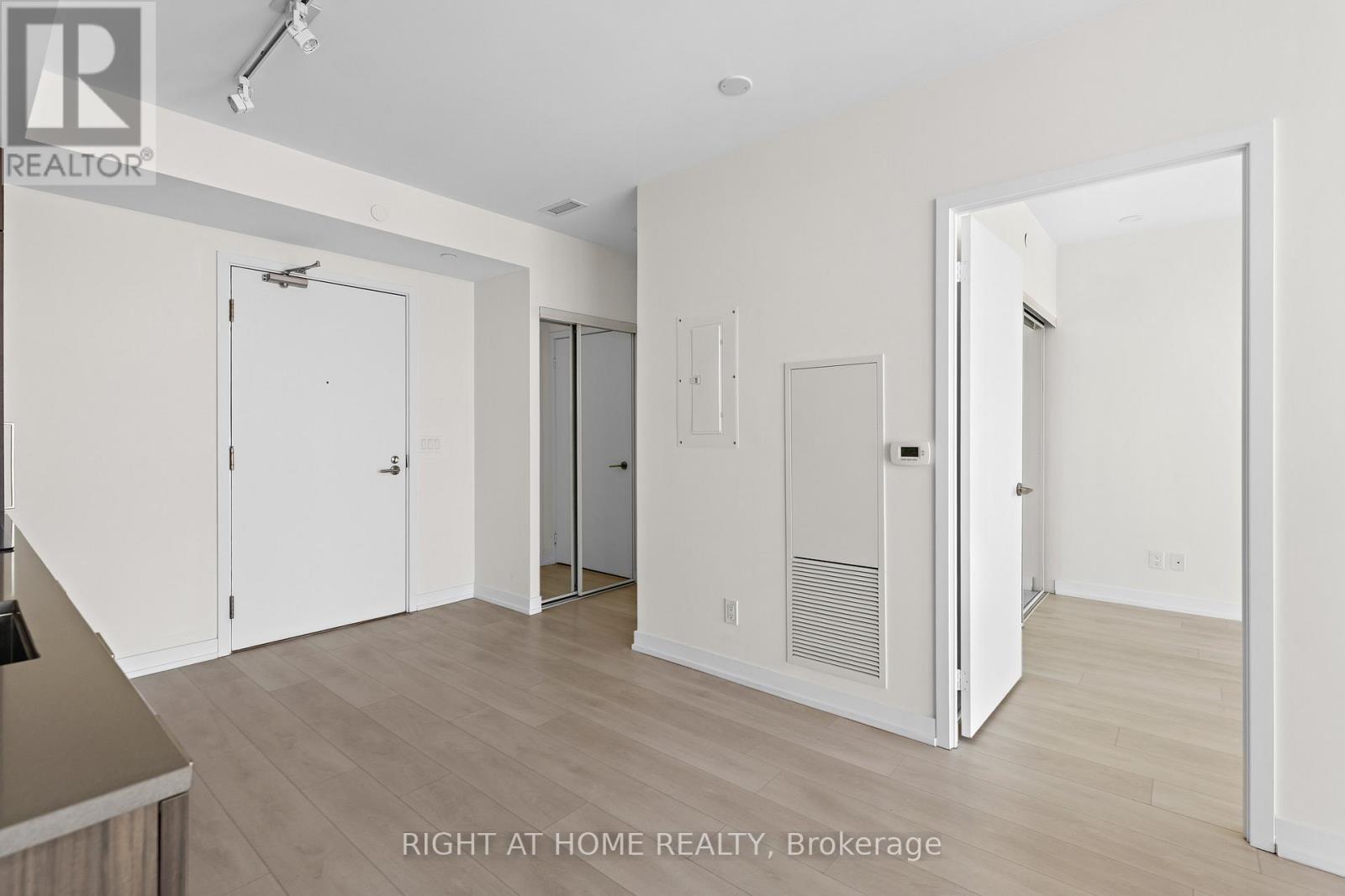 Ph18 - 19 Western Battery Road, Toronto, Ontario  M6K 3S4 - Photo 6 - C12740730