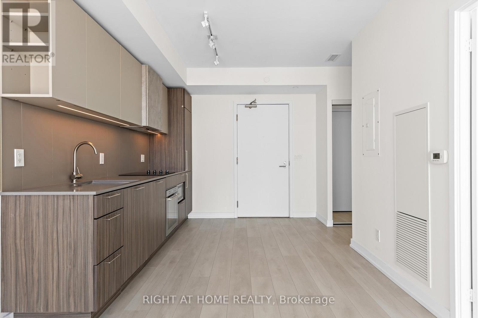 Ph18 - 19 Western Battery Road, Toronto, Ontario  M6K 3S4 - Photo 7 - C12740730