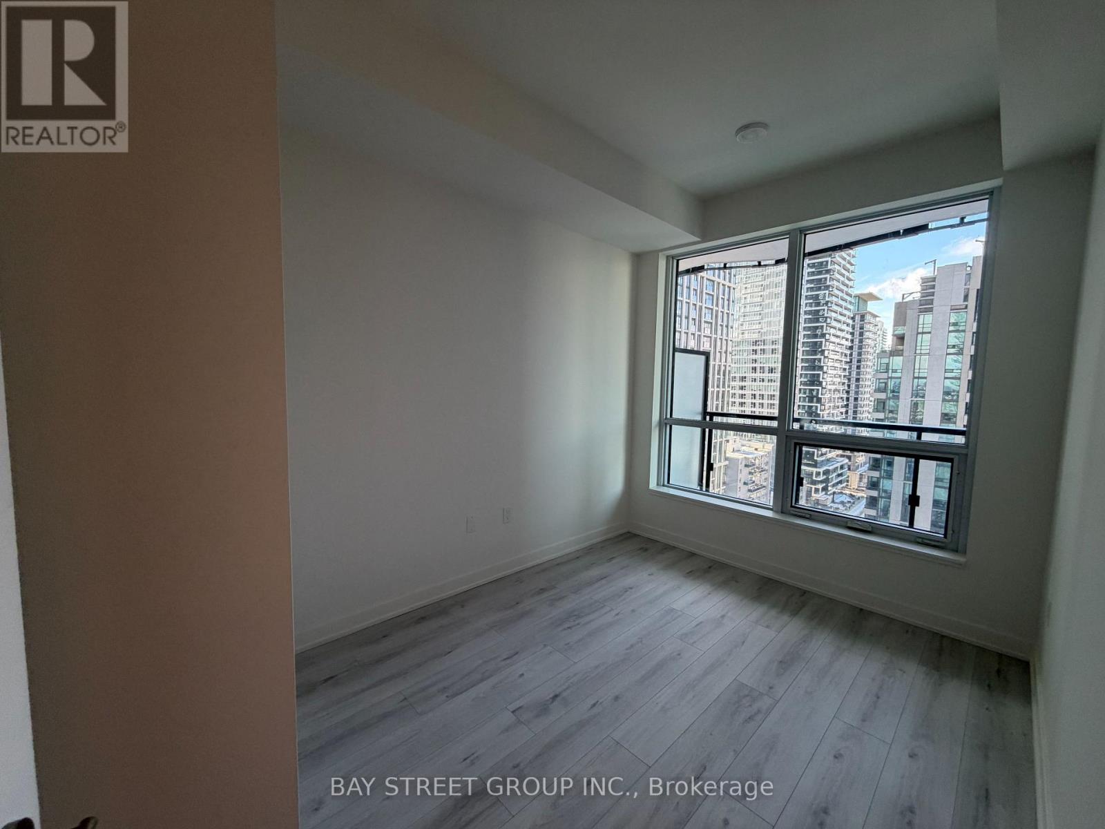 1603 - 110 Broadway Avenue, Toronto, Ontario  M4P 1V7 - Photo 9 - C12740782