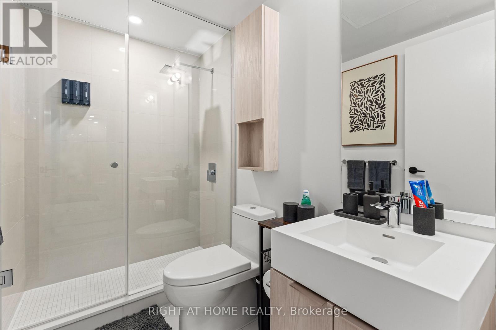 S124 - 180 Mill Street, Toronto, Ontario  M5A 0V7 - Photo 12 - C12740784