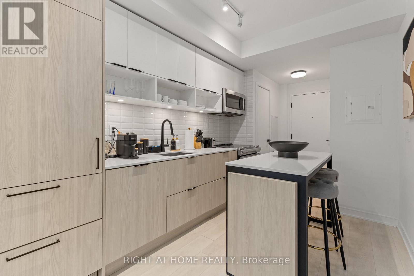 S124 - 180 Mill Street, Toronto, Ontario  M5A 0V7 - Photo 3 - C12740784