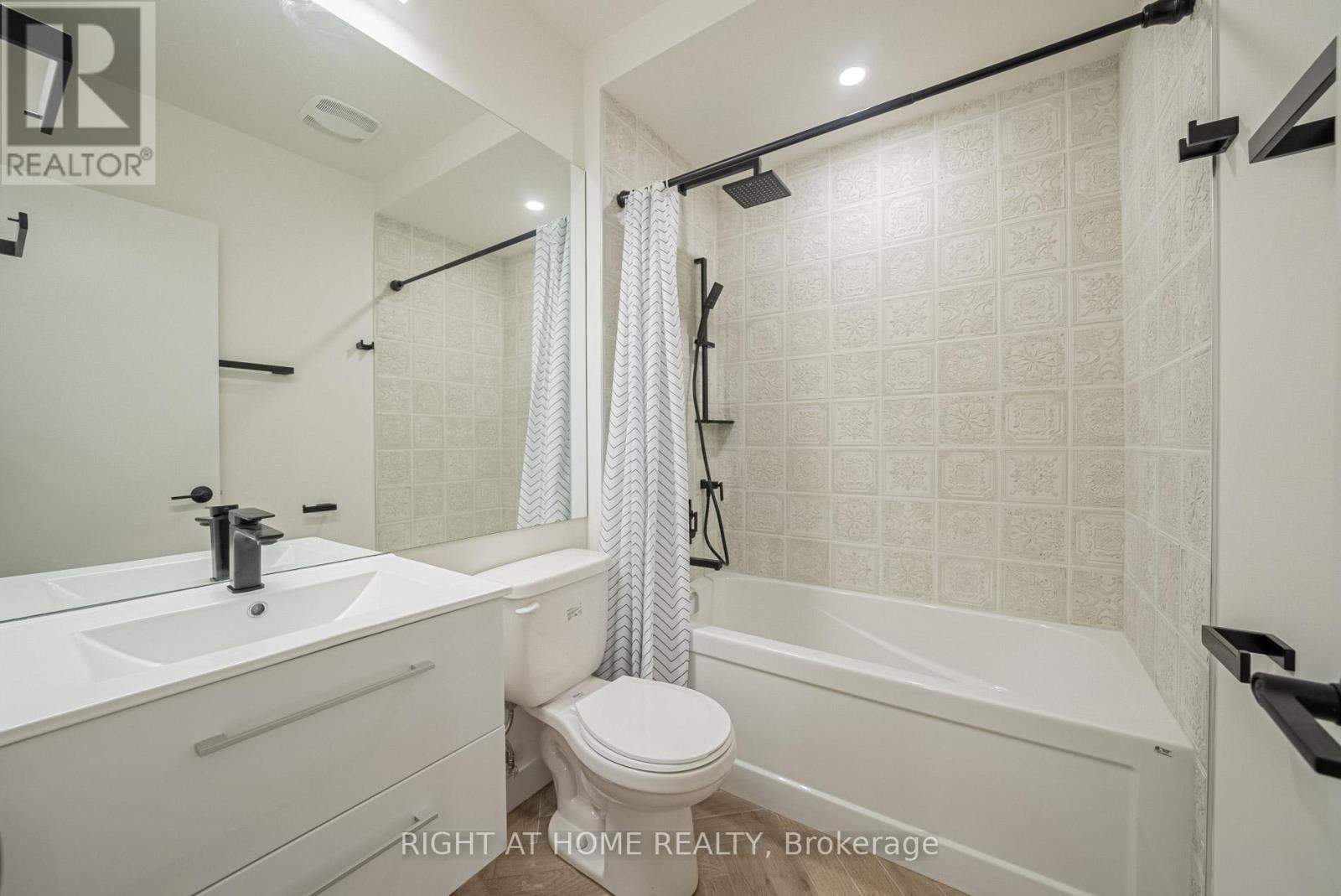 4 - 435 Grace Street, Toronto, Ontario  M6G 3A8 - Photo 18 - C12740790