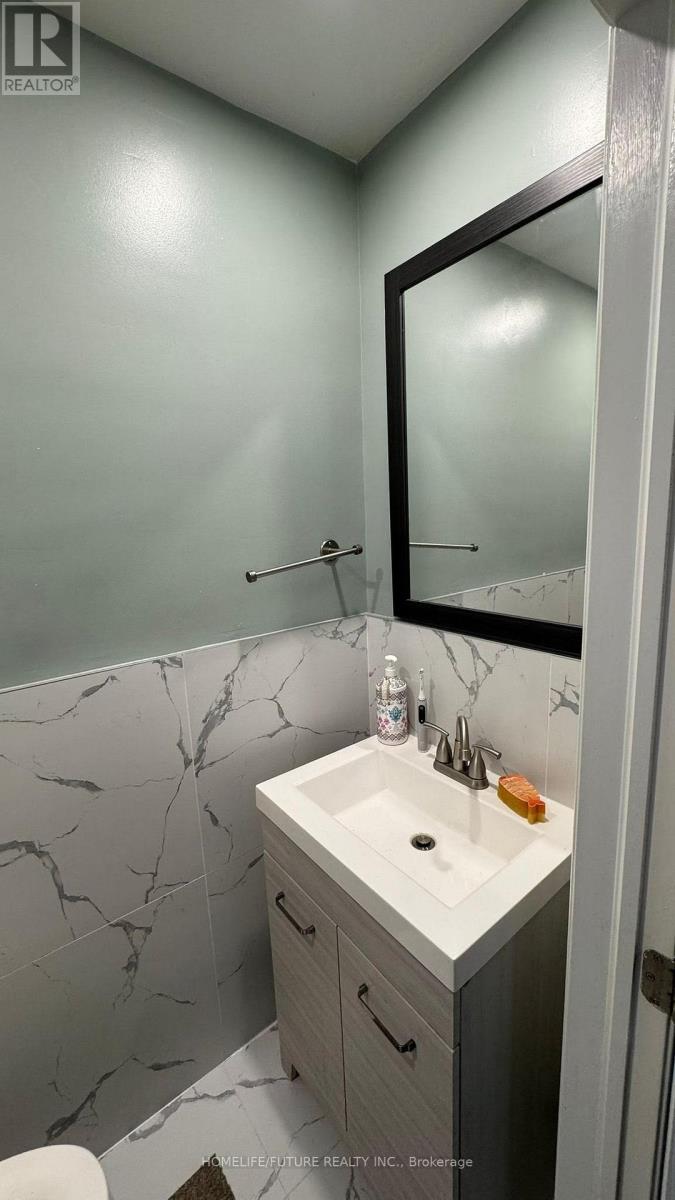 70 Sophia Drive, Toronto, Ontario  M1H 1Z5 - Photo 13 - E12740700