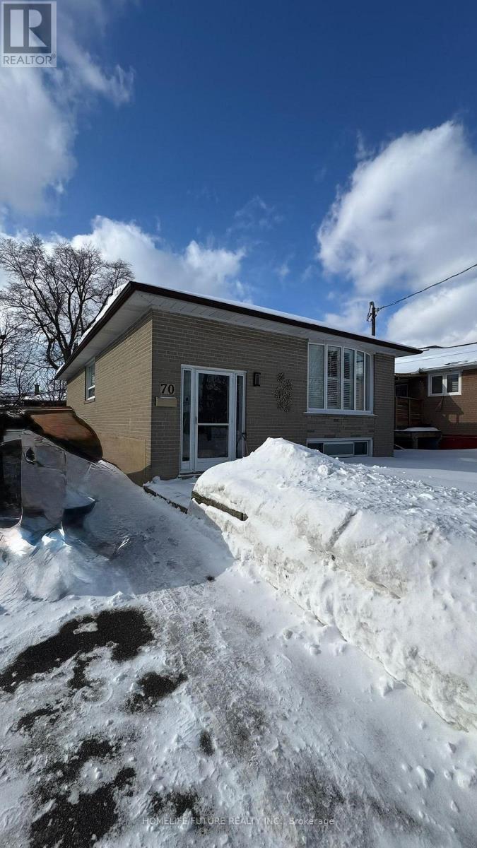 70 Sophia Drive, Toronto, Ontario  M1H 1Z5 - Photo 2 - E12740700