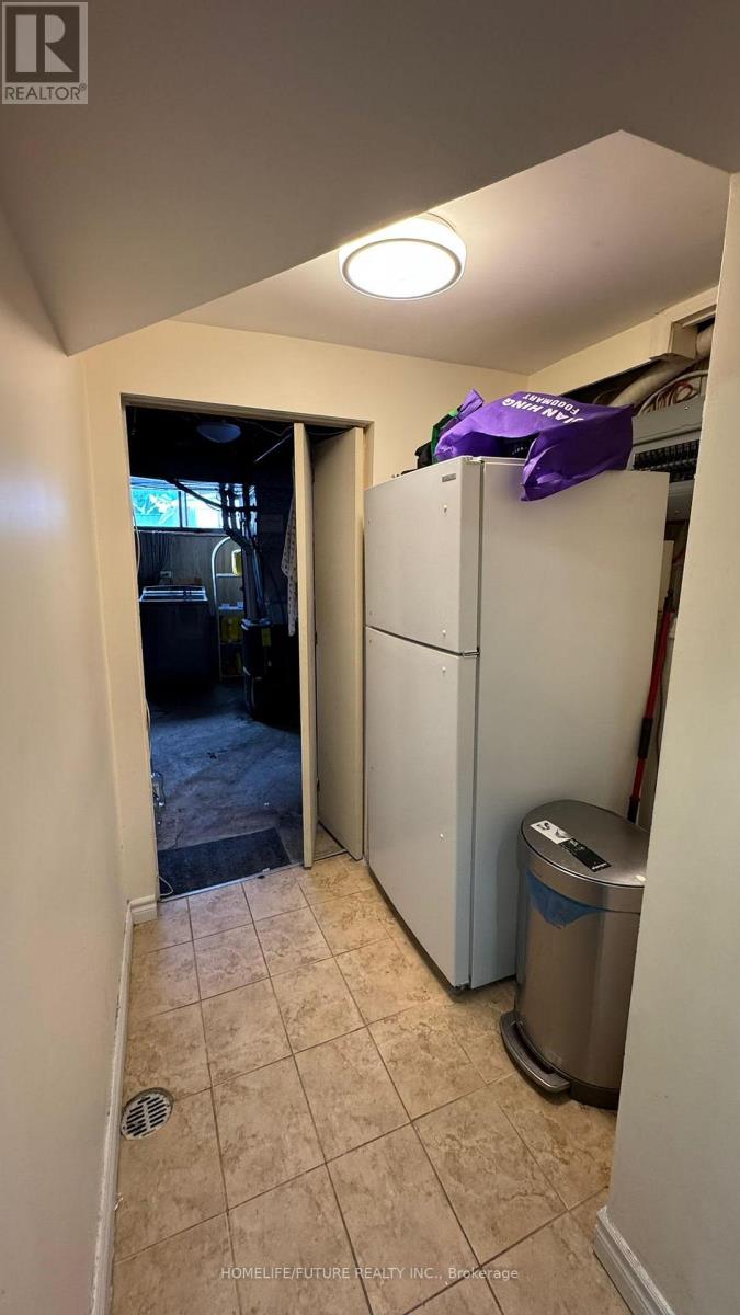 70 Sophia Drive, Toronto, Ontario  M1H 1Z5 - Photo 29 - E12740700