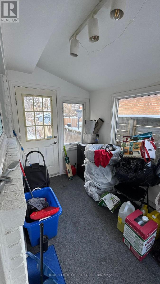 70 Sophia Drive, Toronto, Ontario  M1H 1Z5 - Photo 7 - E12740700