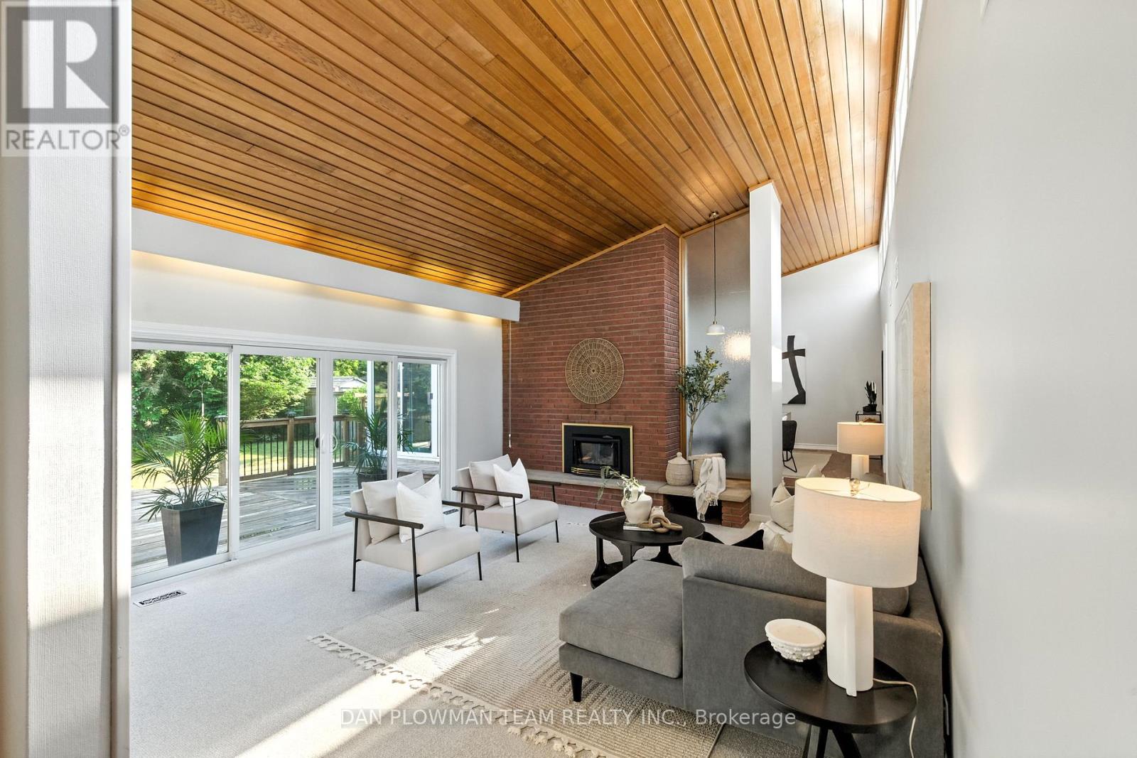 83 Sherwood Road E, Ajax, Ontario  L1T 2Y7 - Photo 1 - E12740714