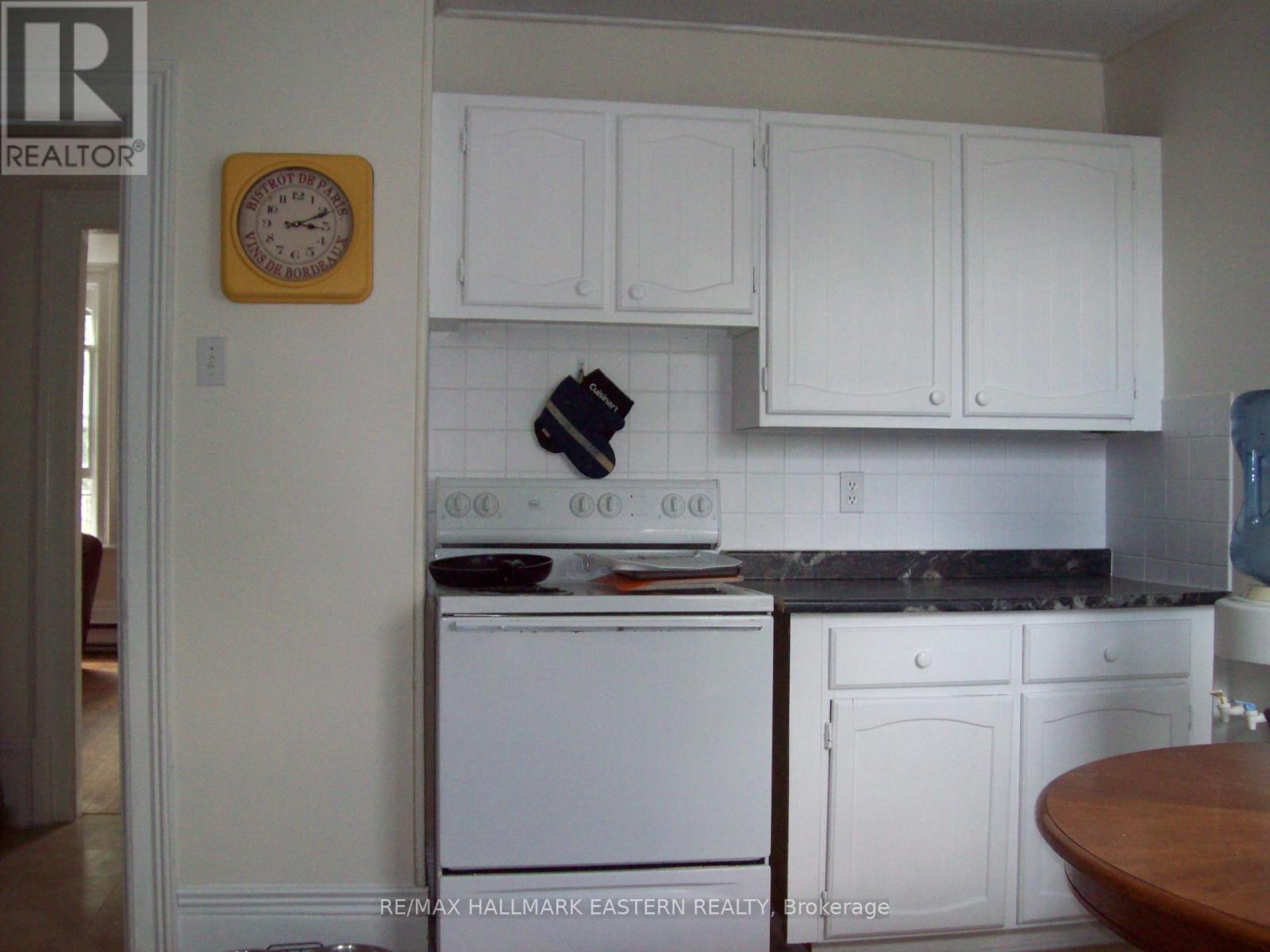 378 Stewart Street, Peterborough, Ontario  K9H 4B1 - Photo 4 - X12740408