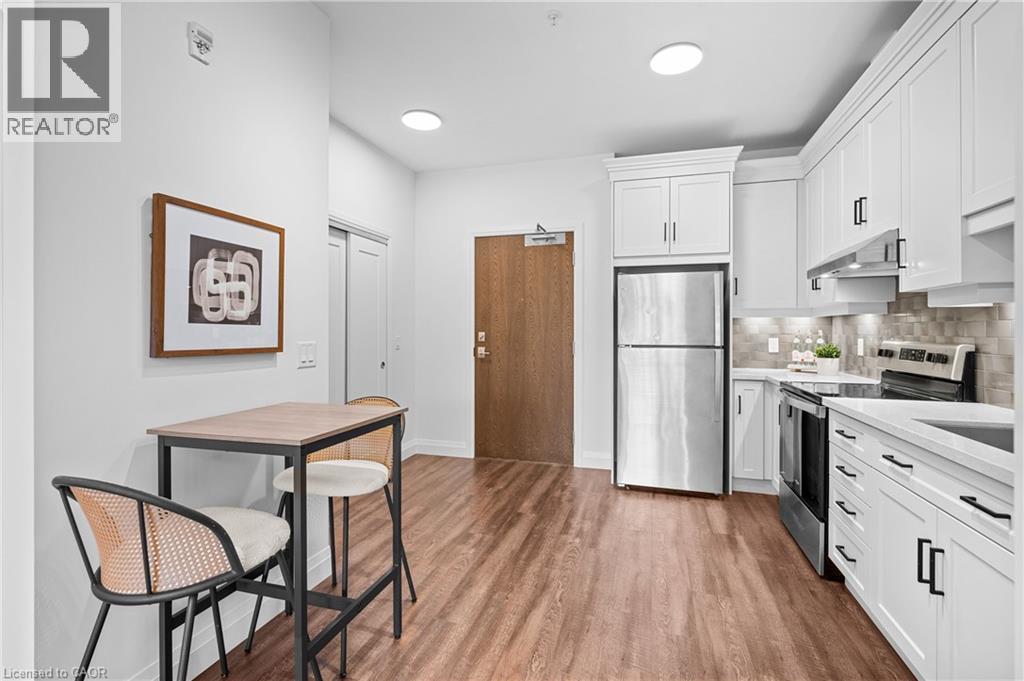 30 Hamilton Street S Unit# 111, Waterdown, Ontario  L8B 1V8 - Photo 3 - 40800922