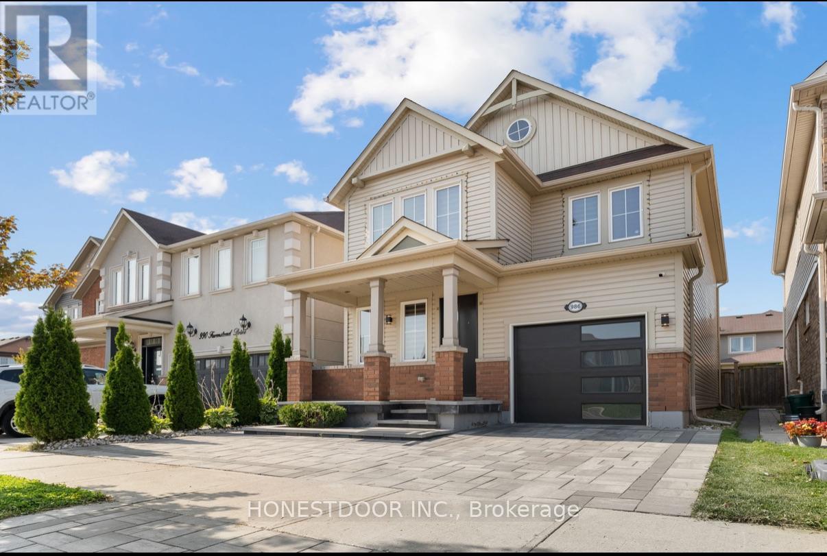 986 FARMSTEAD DRIVE, Milton, Ontario