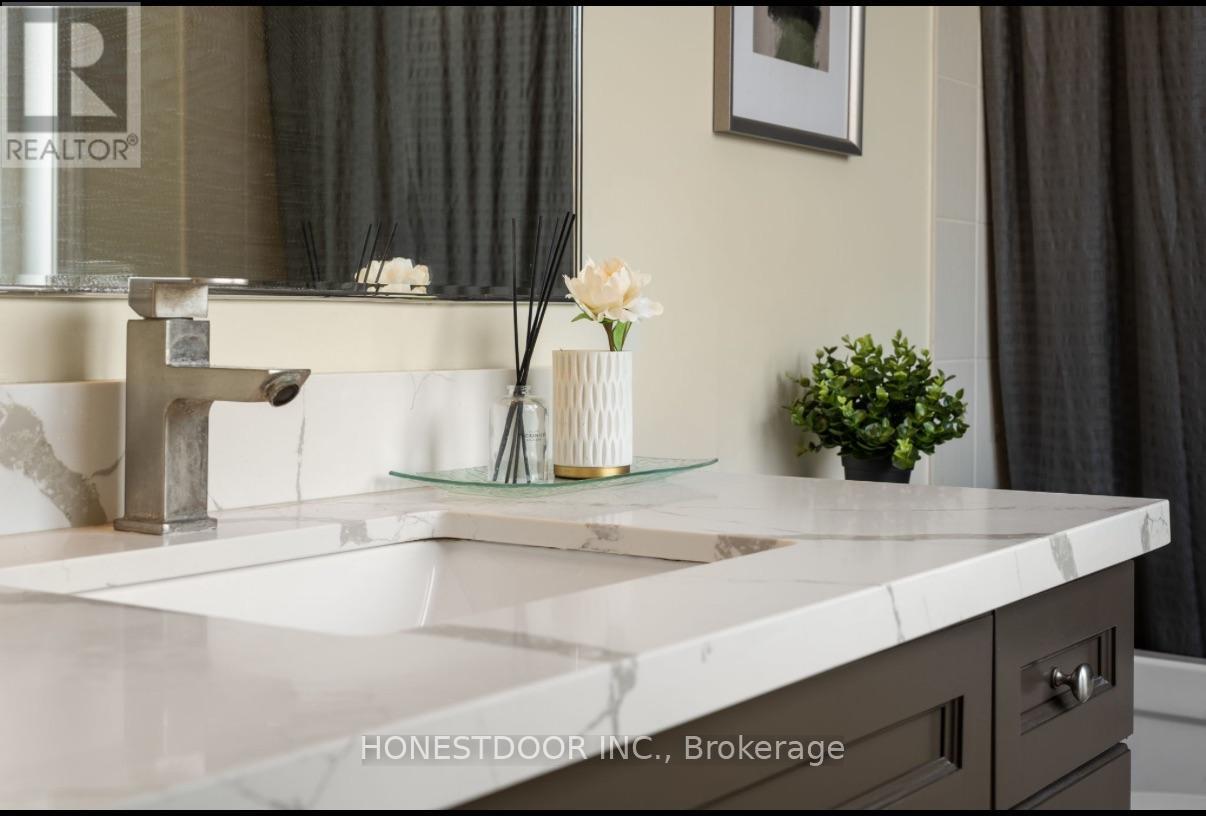 986 Farmstead Drive, Milton, Ontario  L9T 8J1 - Photo 16 - W12740740