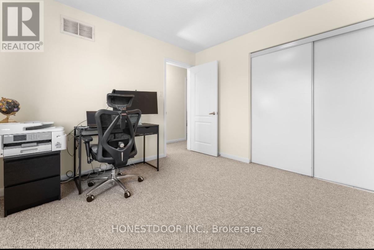 986 Farmstead Drive, Milton, Ontario  L9T 8J1 - Photo 24 - W12740740