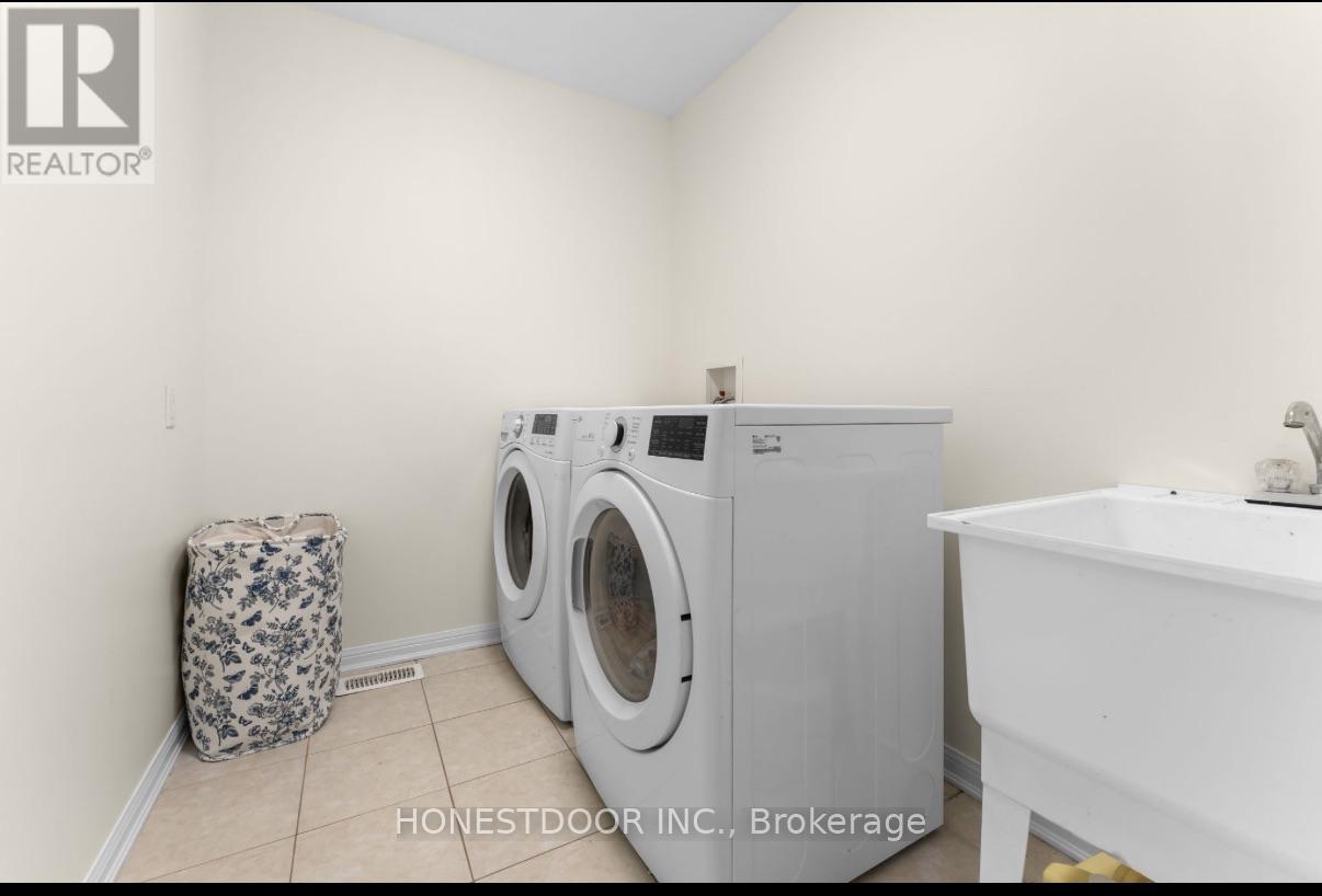 986 Farmstead Drive, Milton, Ontario  L9T 8J1 - Photo 26 - W12740740