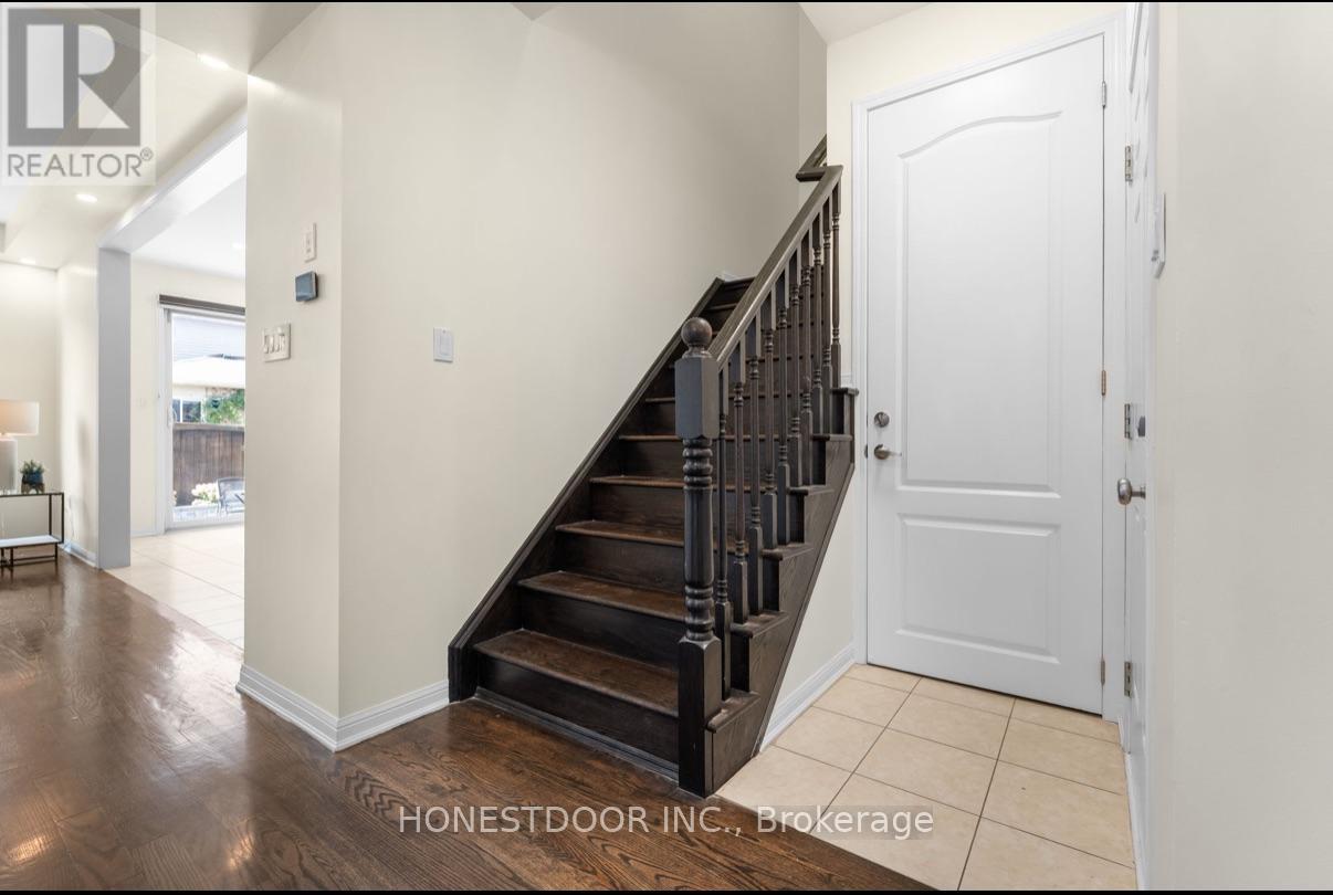 986 Farmstead Drive, Milton, Ontario  L9T 8J1 - Photo 27 - W12740740