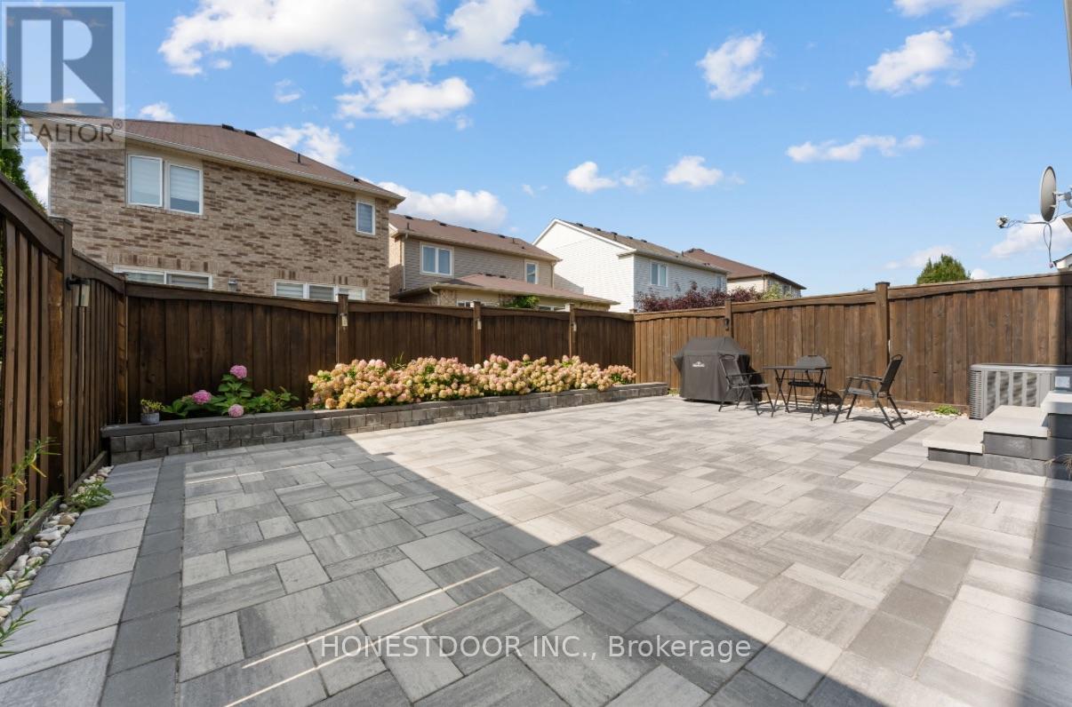 986 Farmstead Drive, Milton, Ontario  L9T 8J1 - Photo 34 - W12740740