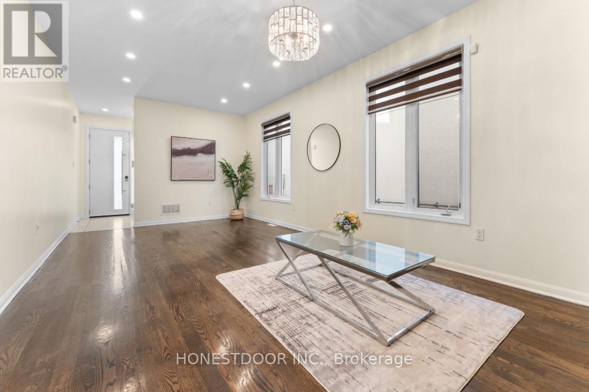 986 Farmstead Drive, Milton, Ontario  L9T 8J1 - Photo 8 - W12740740