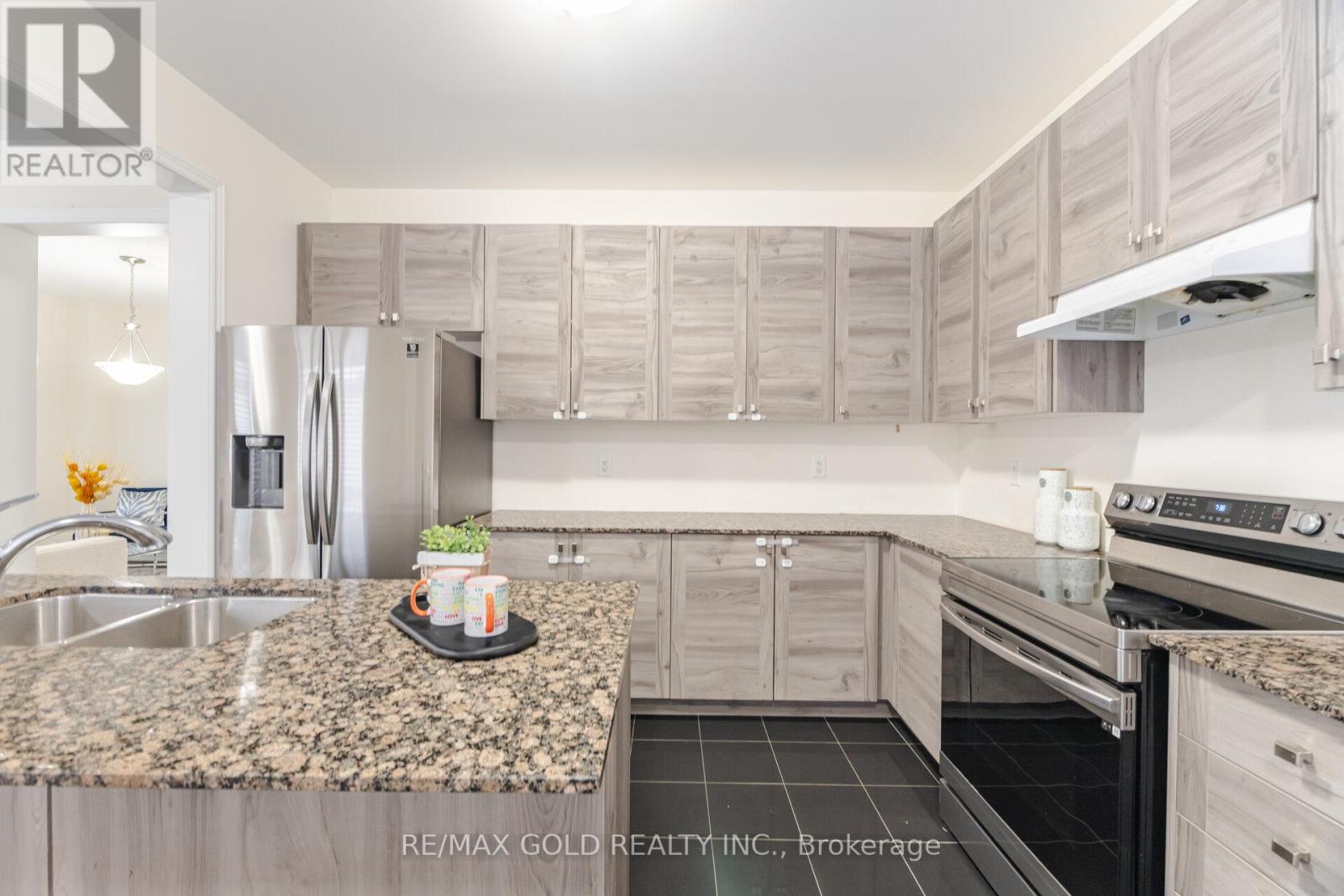 10 Thornvalley Terrace, Caledon, Ontario  L7C 4H9 - Photo 17 - W12740776