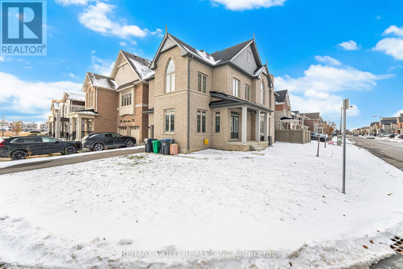 10 Thornvalley Terrace, Caledon, Ontario  L7C 4H9 - Photo 2 - W12740776