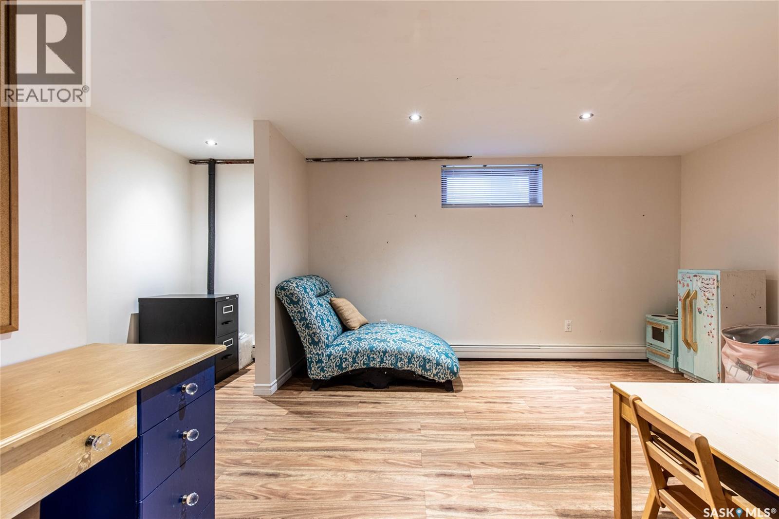 1266 Maybery Crescent, Moose Jaw, Saskatchewan  S6H 7B4 - Photo 32 - SK025638