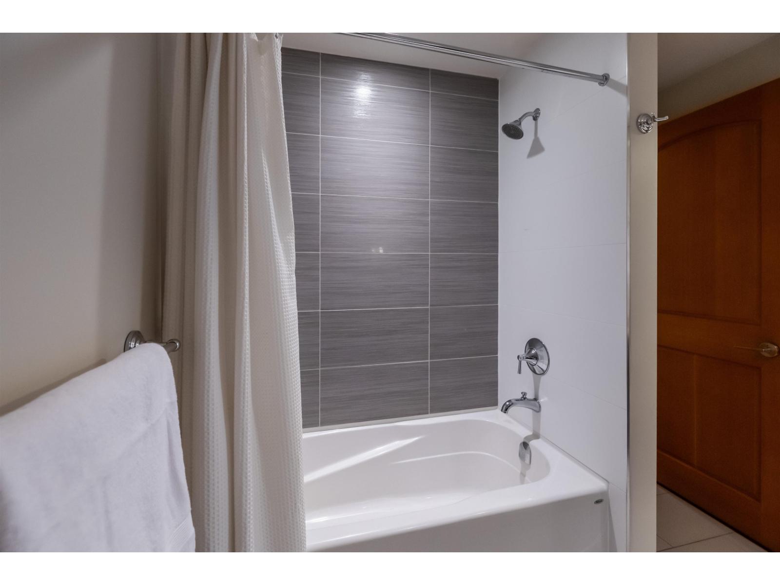 112 6480 194 Street, Surrey, British Columbia V4N 6J9 - Photo 28 - R3084664