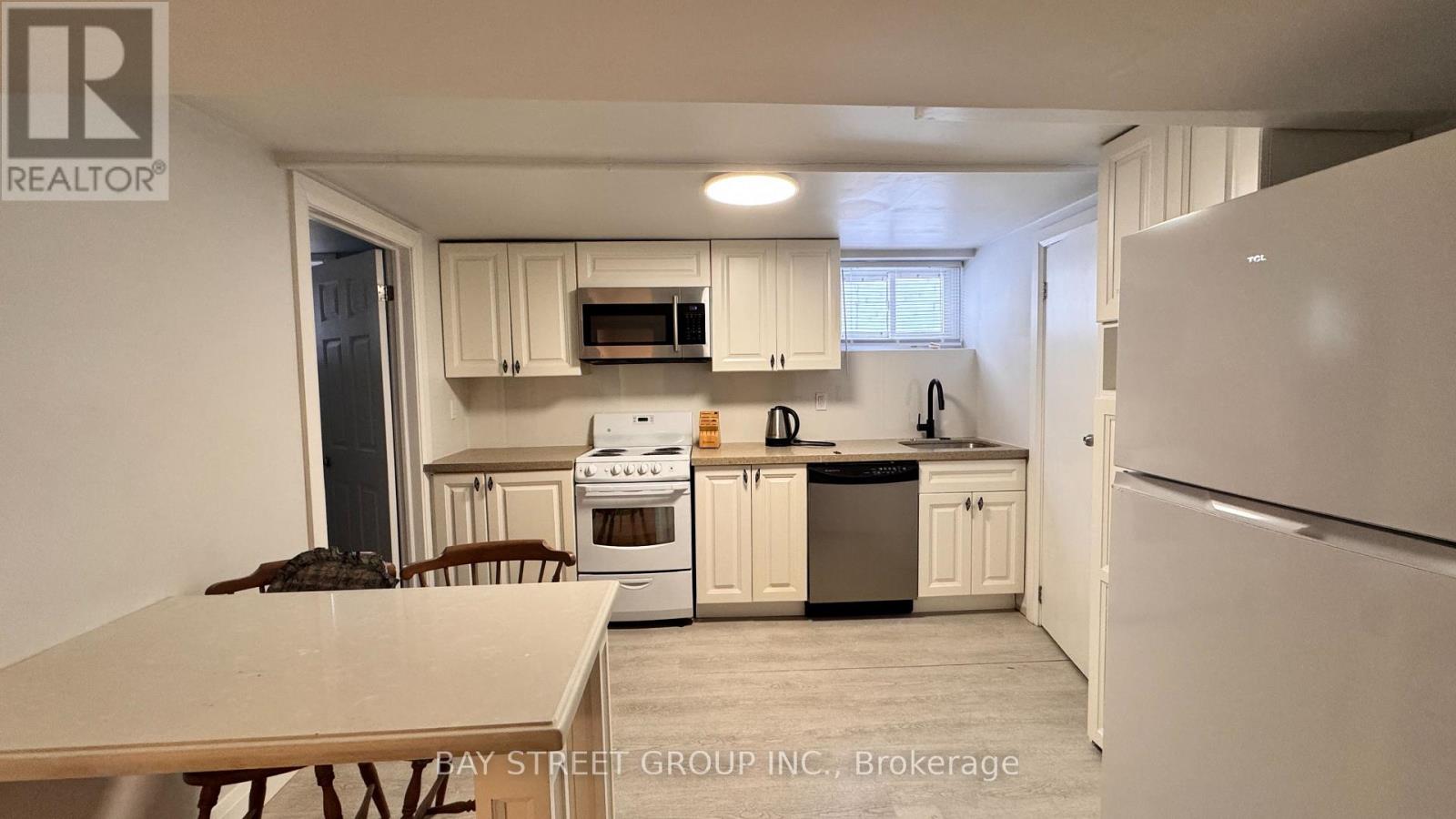 B1 - 5513 Spring Street, Niagara Falls, Ontario  L2G 1P6 - Photo 2 - X12740770