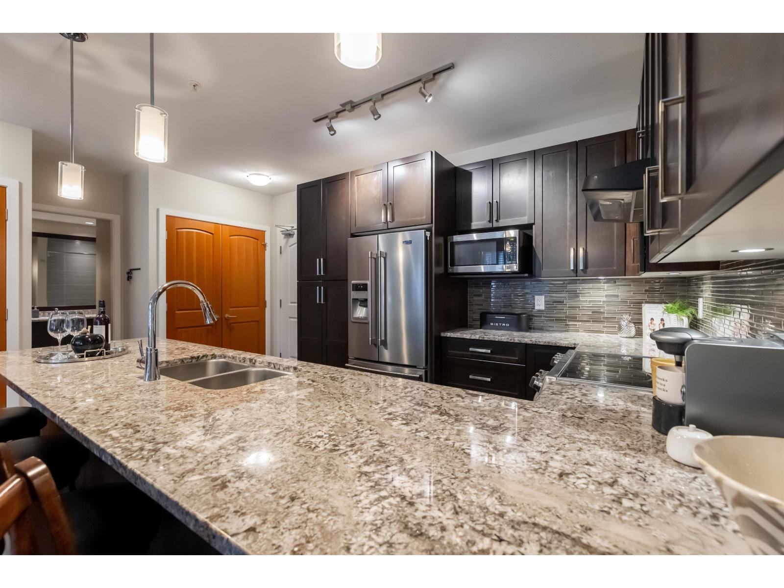 112 6480 194 Street, Surrey, British Columbia V4N 6J9 - Photo 7 - R3084664