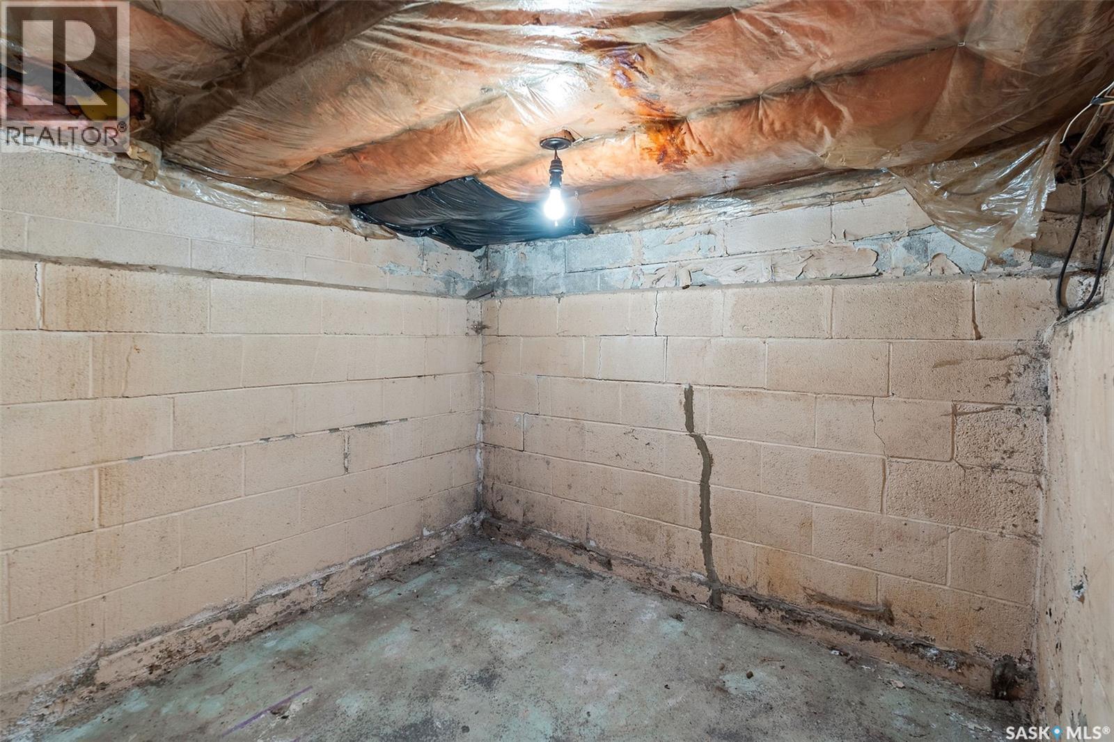 1513 G Avenue N, Saskatoon, Saskatchewan  S7L 2B1 - Photo 25 - SK027548