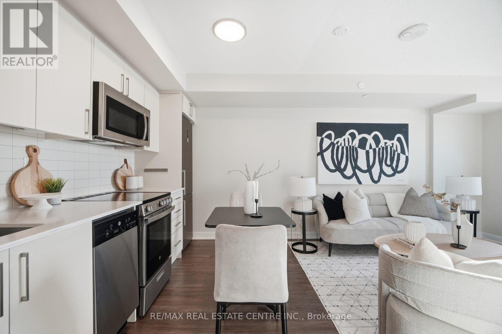 1112 - 38 Monte Kwinter Court, Toronto, Ontario  M3H 0E2 - Photo 3 - C12738290