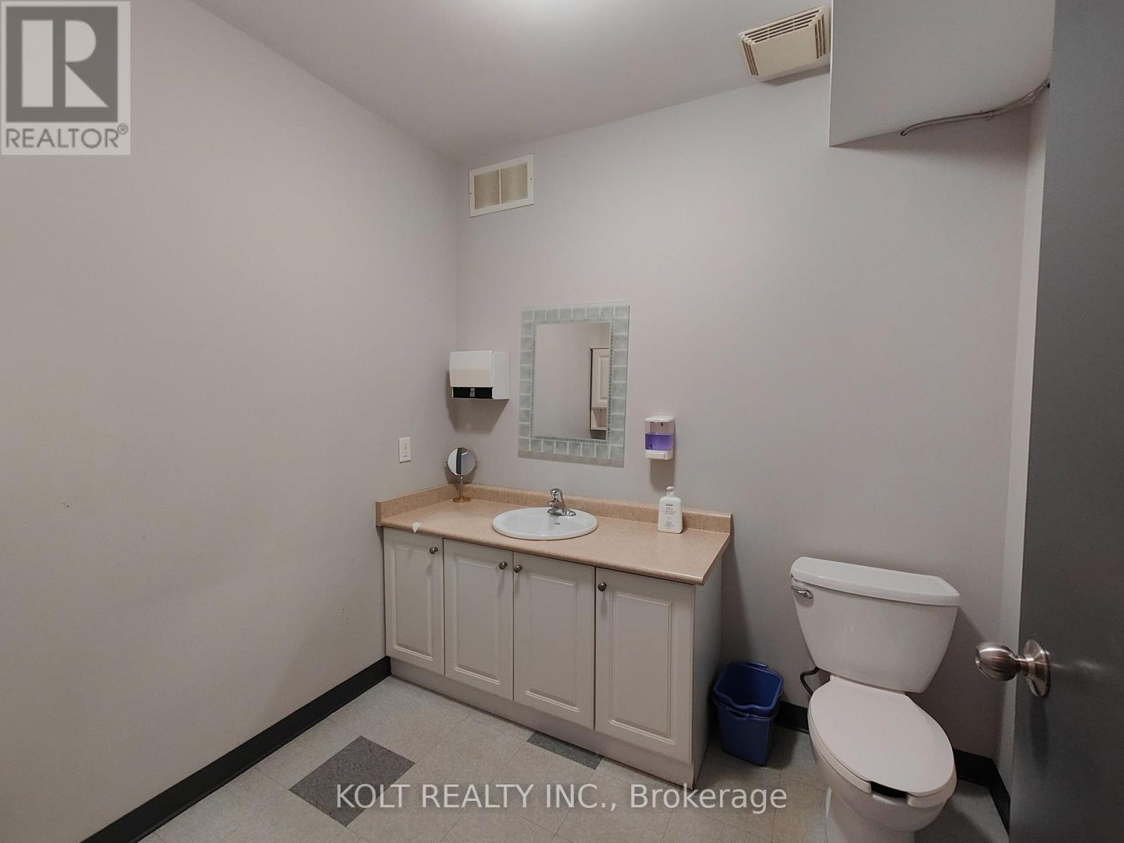 13-15 - 80 Esna Park Drive, Markham, Ontario  L3R 2R6 - Photo 12 - N12686422