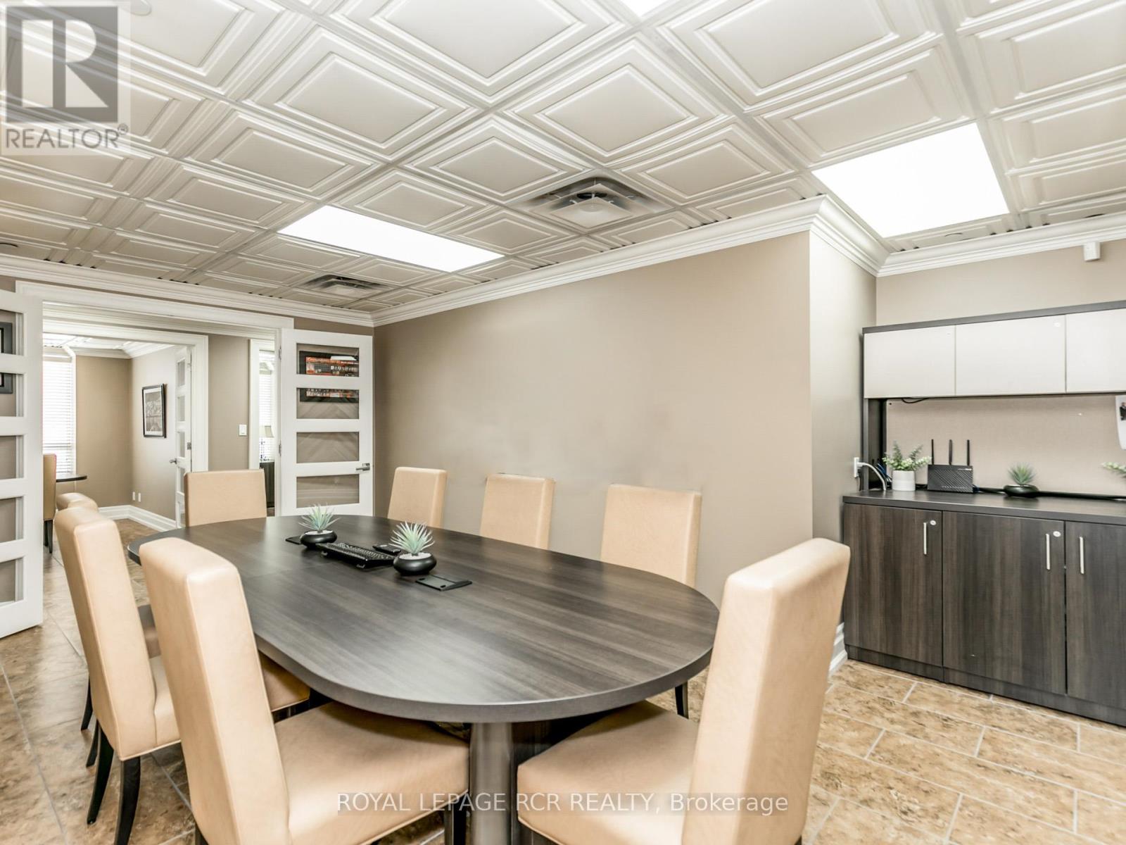 6 & 7 - 350 Harry Walker Parkway N, Newmarket, Ontario  L3Y 8L3 - Photo 13 - N12740206