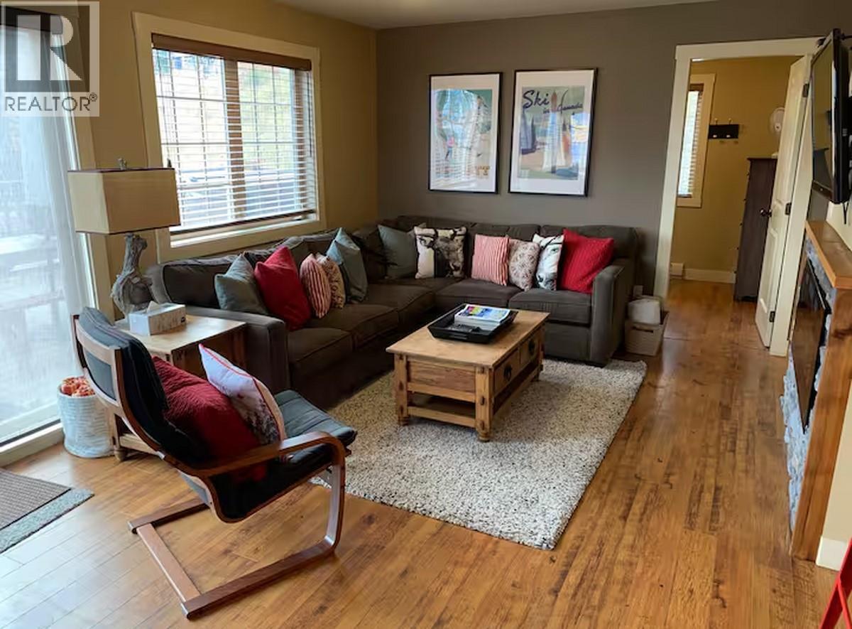 1322 Kaufmann View Unit# 13, Golden, British Columbia V0H 1H2 - Photo 1 - 10374342